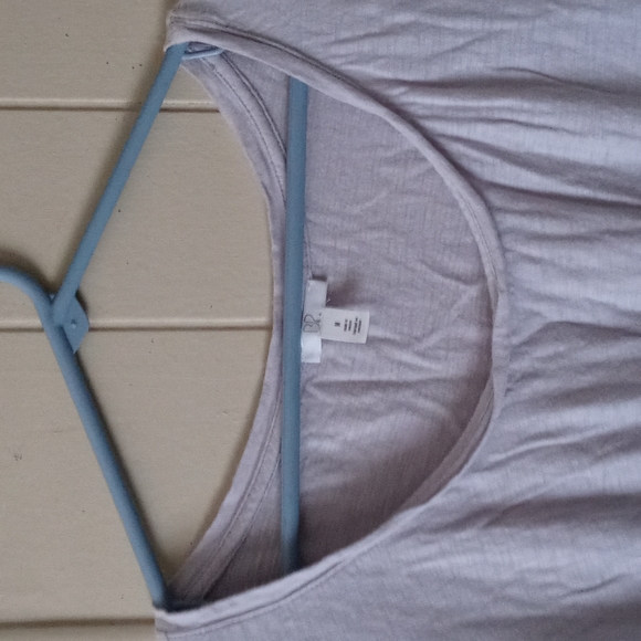 ⭐Scoop neck Tee⭐️ - Picture 5 of 5